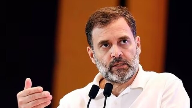 दिल्ली स्लीपर बस गैंगरेप मामले में राहुल गांधी ने सरकार से जवाबदेही की मांग की